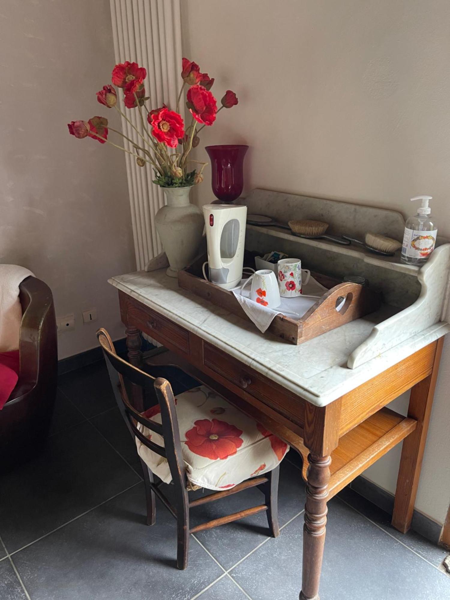 Masoe Des Chatards Neuilly-le-Réal エクステリア 写真